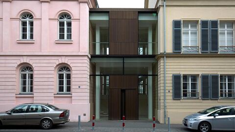 Gebäudeansicht des Staatsgerichtshofs des Landes Hessen.